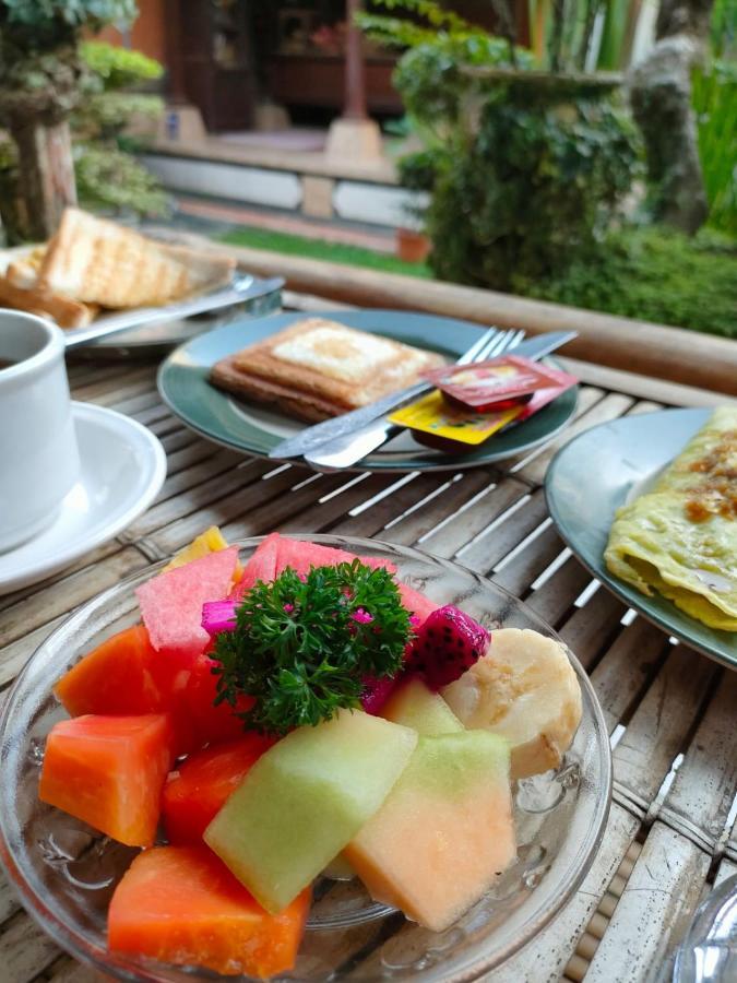 Dika Accommodation Ubud ภายนอก รูปภาพ