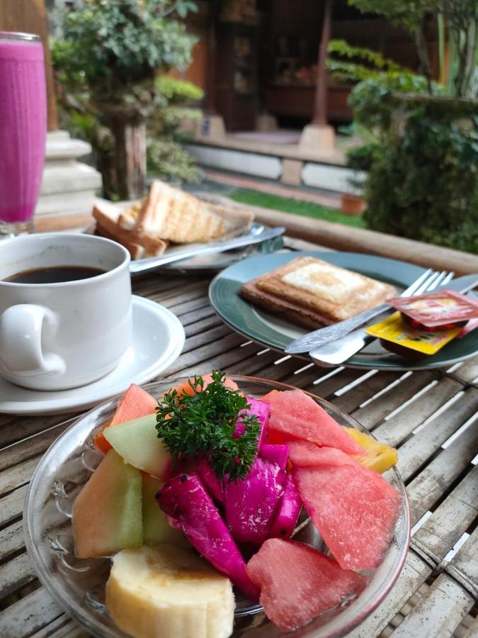 Dika Accommodation Ubud ภายนอก รูปภาพ